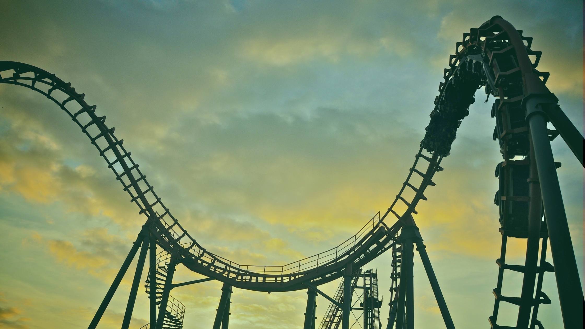 Rollercoaster USD moves